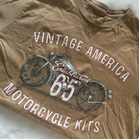 Vintage Tee - Picture 2 of 3